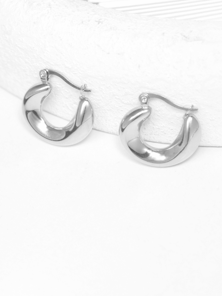 Ria Hoop fashion silver earrings kadio